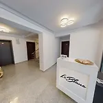Le Blanc 4* بوخارست